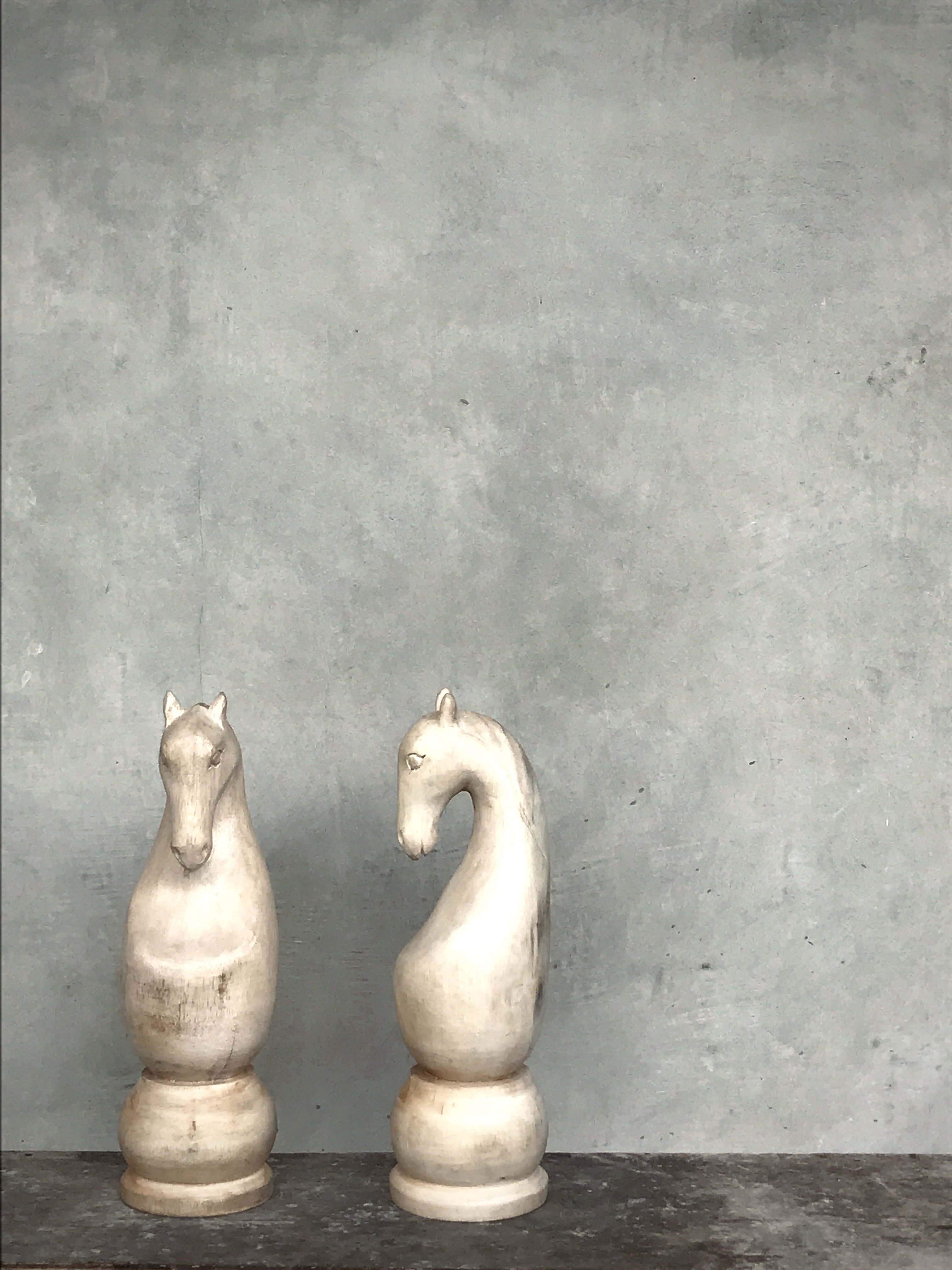 CHESS HORSE, wood carved, natural