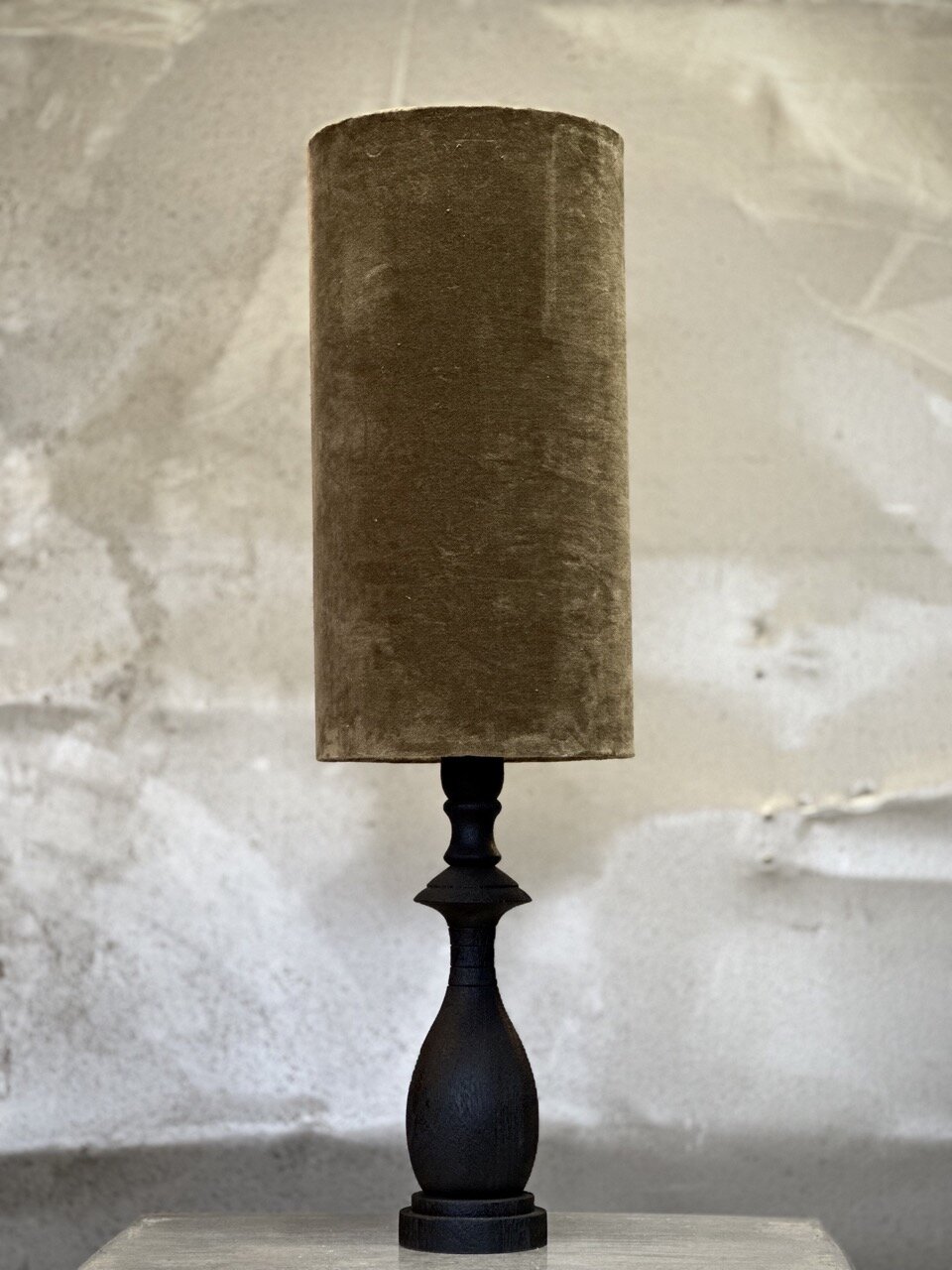 NOLO table lamp, black with taupe velvet shade