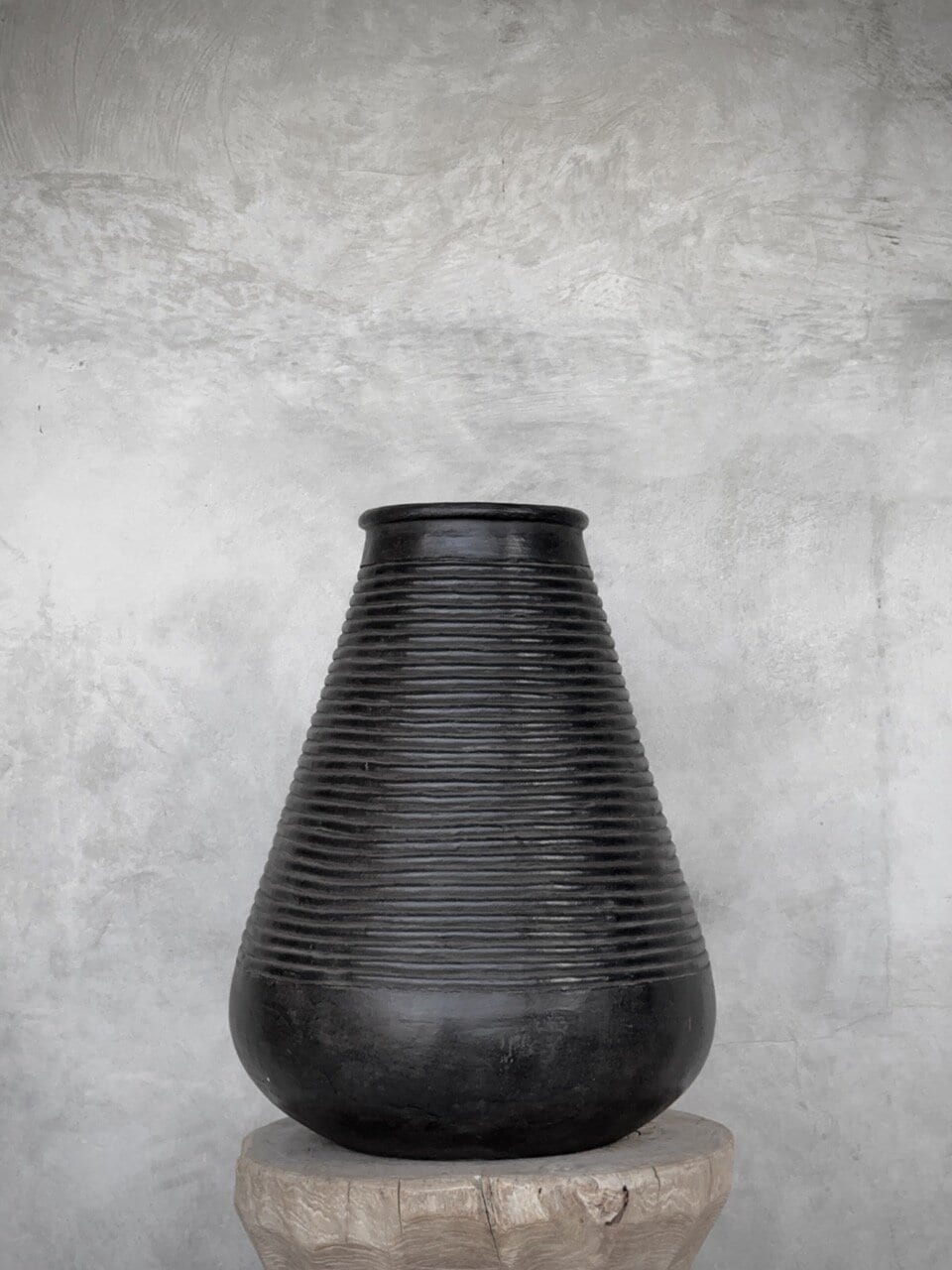 NAMI big urn, black antique