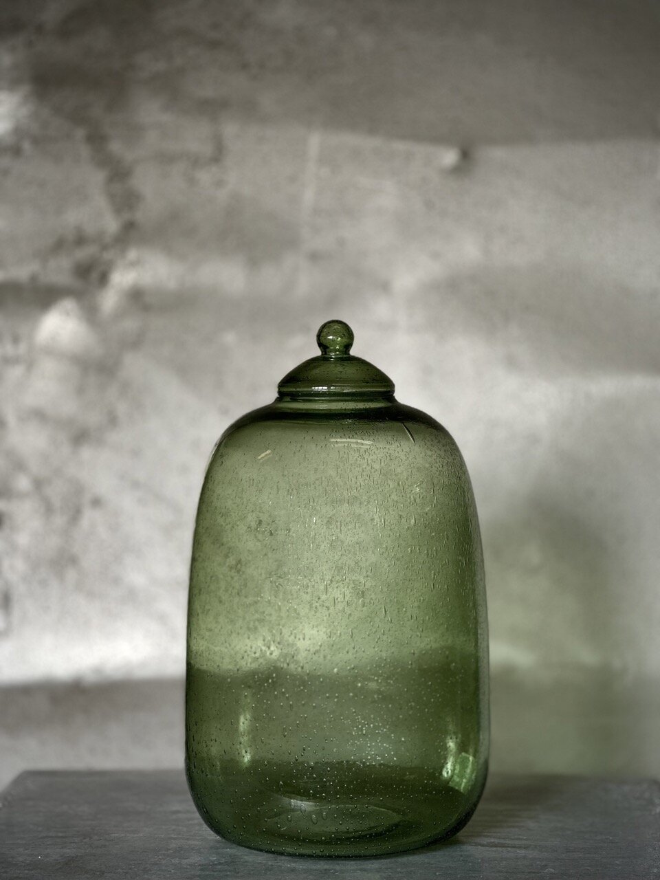 ALMA glass jar with lid, green bubble glass