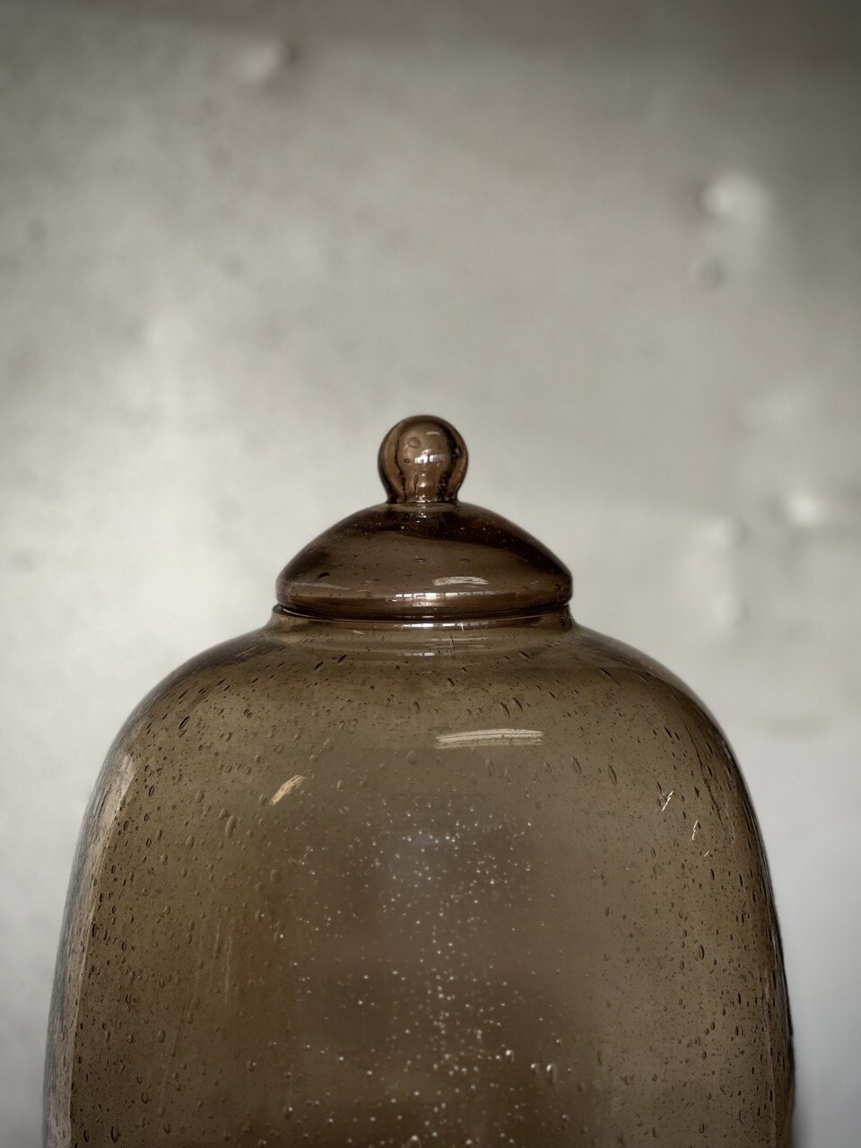 ALMA glass jar with lid, smoke bubble glass