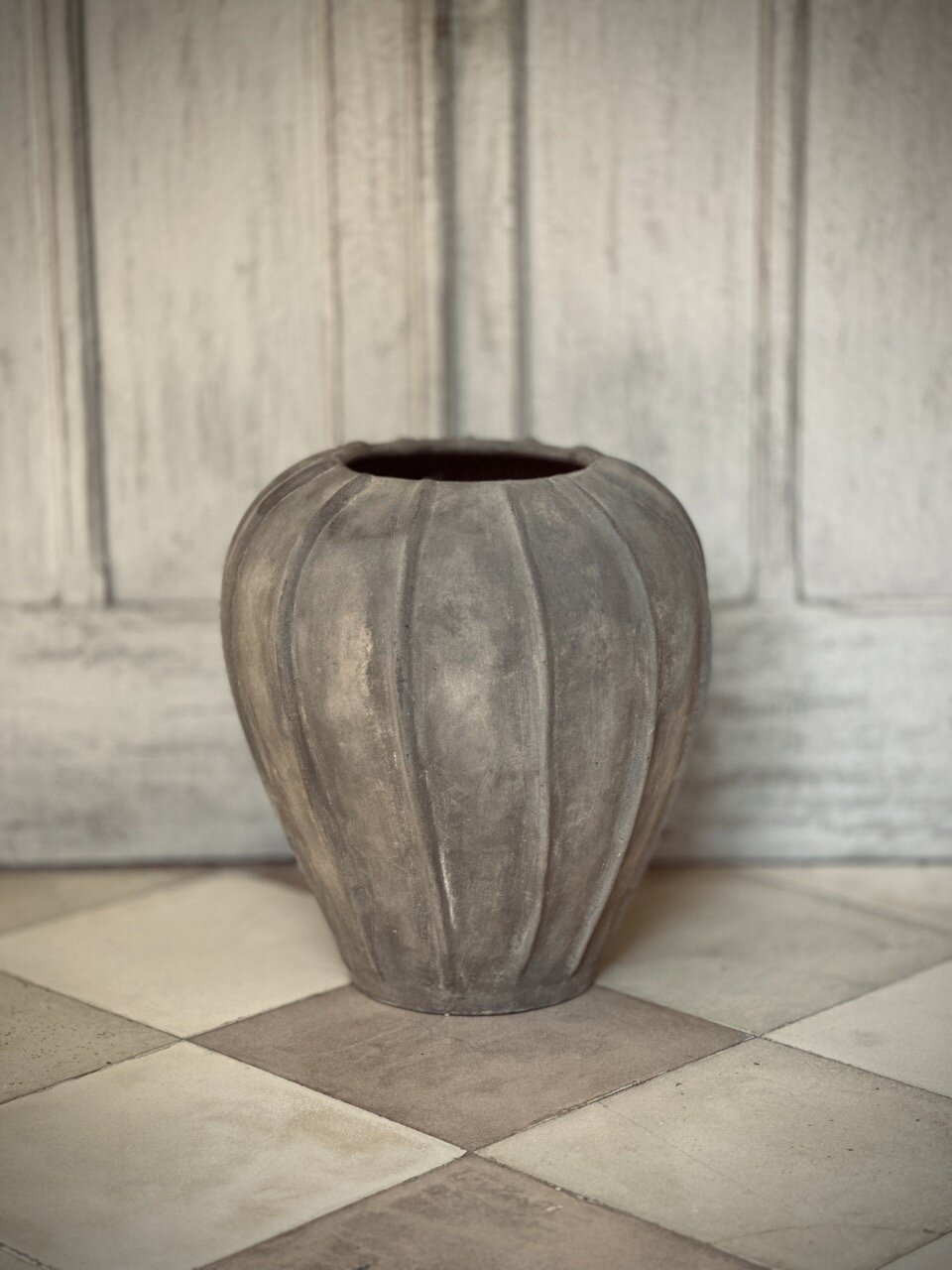 PODO vase, sand antique