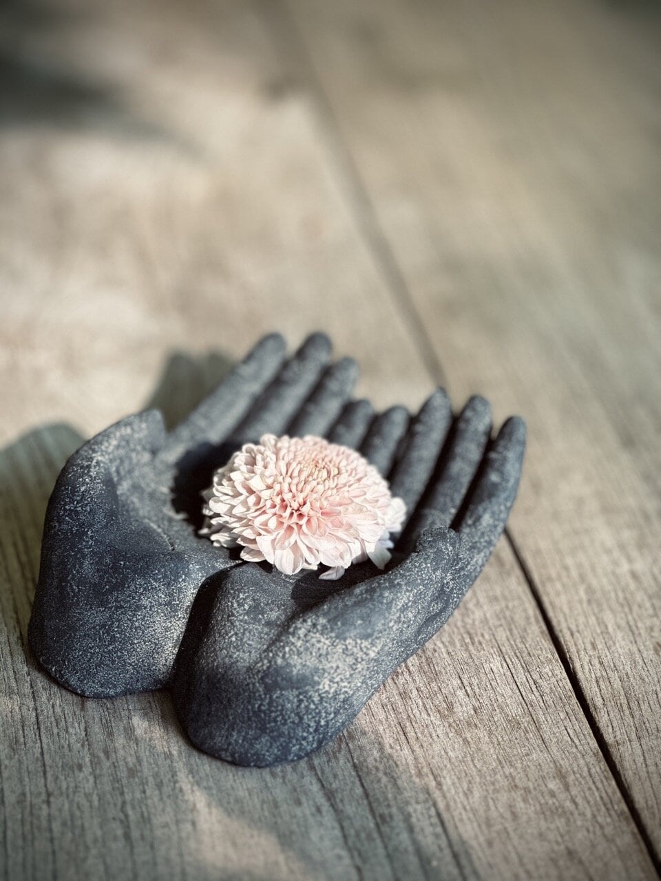 GIVING HANDS, black antique
