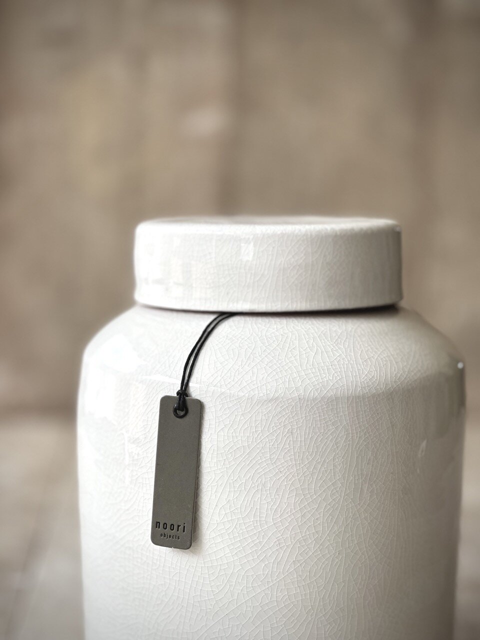 BONNE large jar with lid, off white crackle glazed