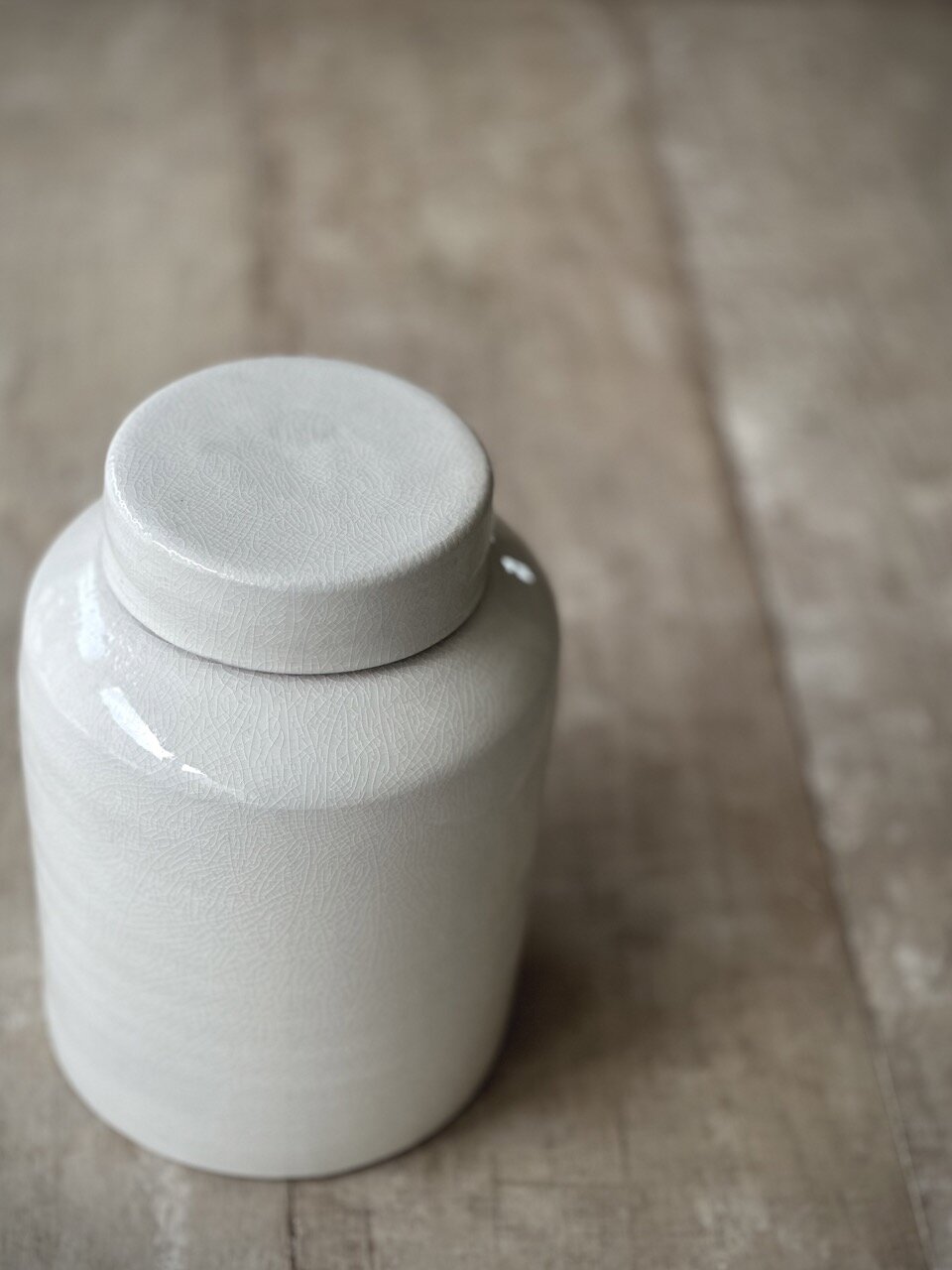 BONNE large jar with lid, off white crackle glazed
