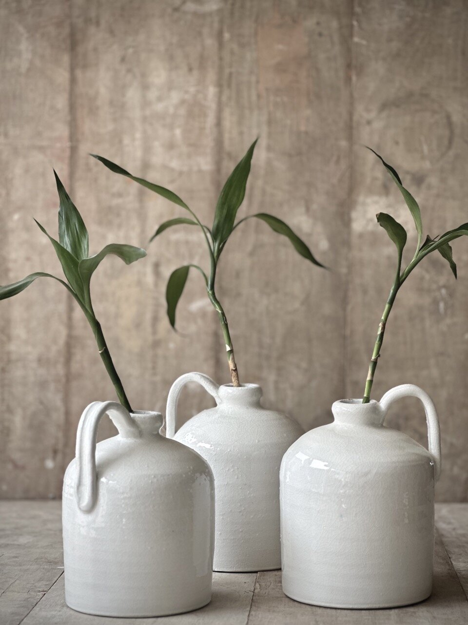 RODE vase with handle, off white crackle glazed