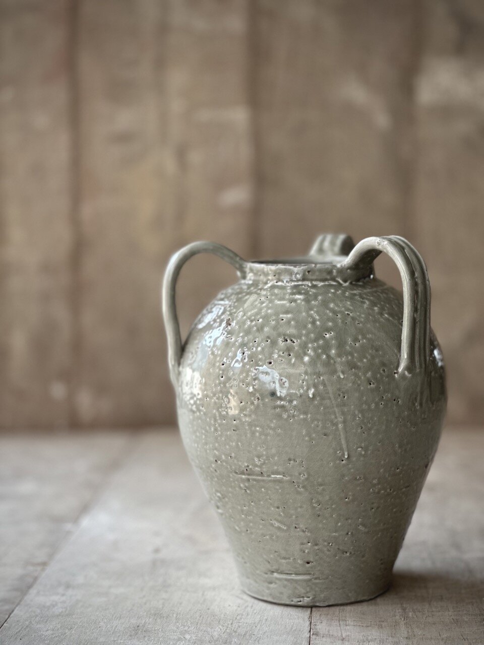 VIZ vase with handles, light taupe glazed