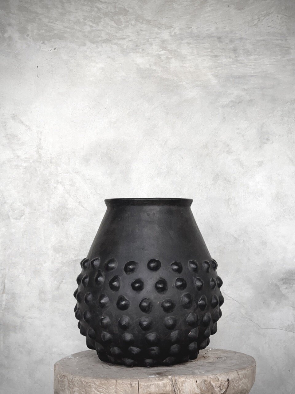 ZANDER pot w/dots, black antique