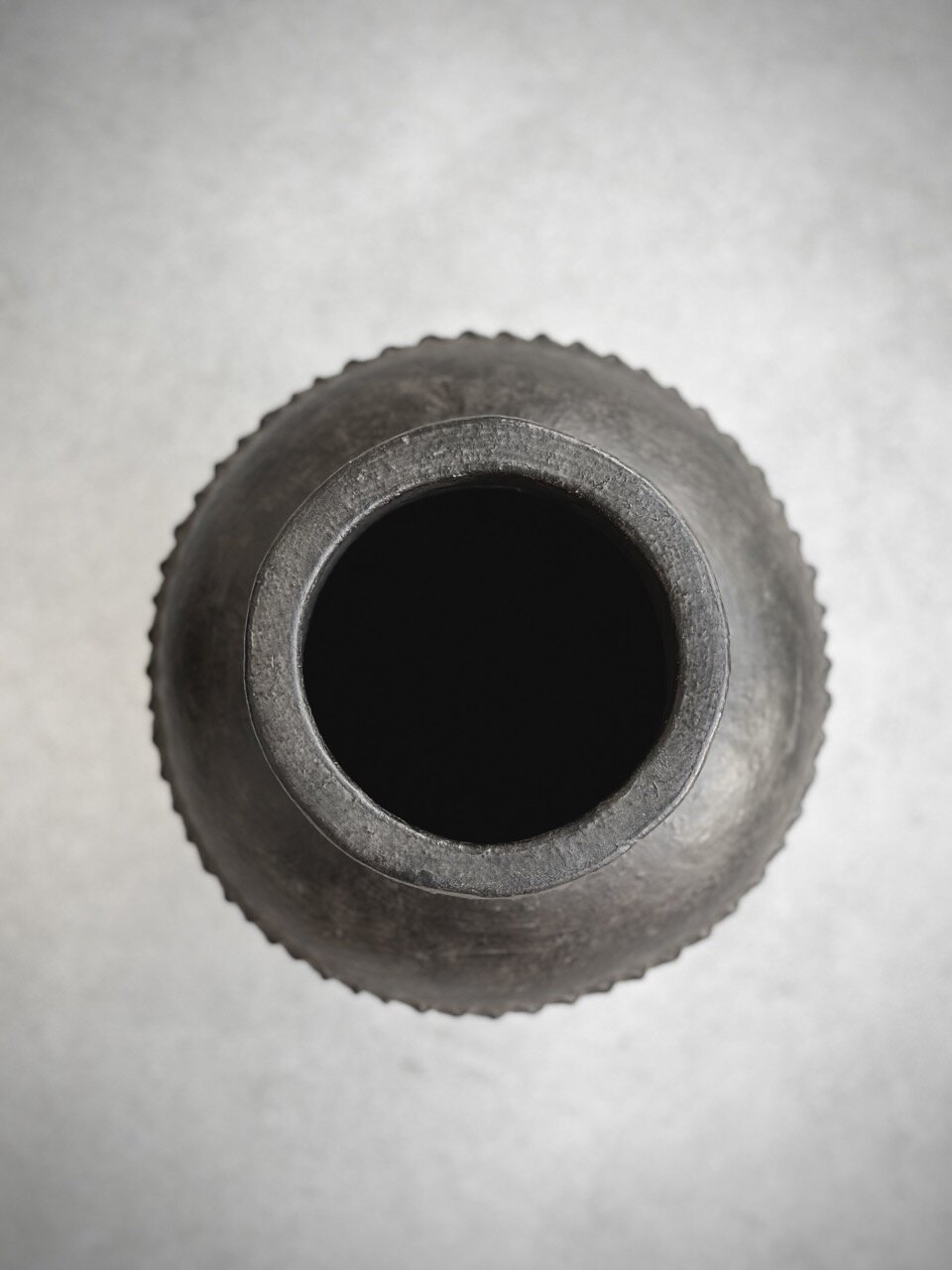 ULUNG - S - small pot, black antique