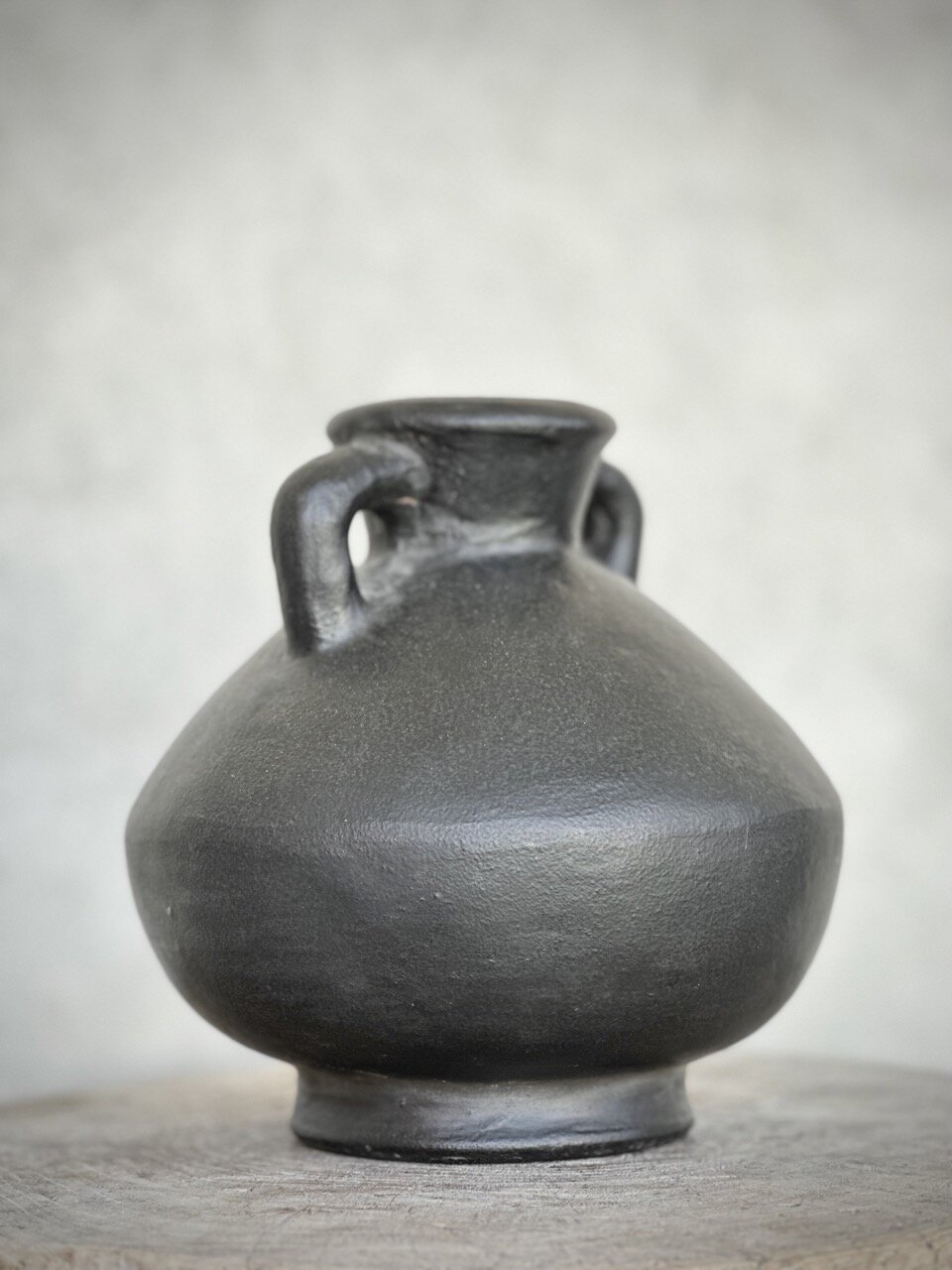 ALLADIN vase, black antique