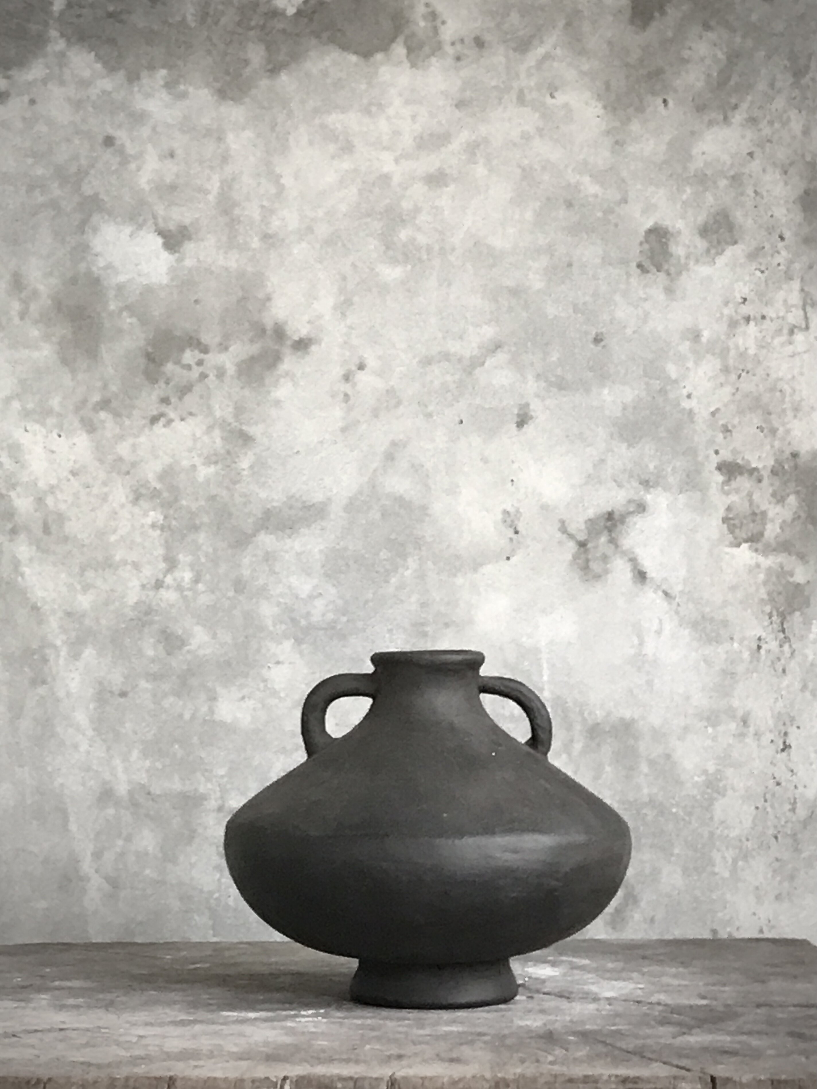 ALLADIN vase, black antique