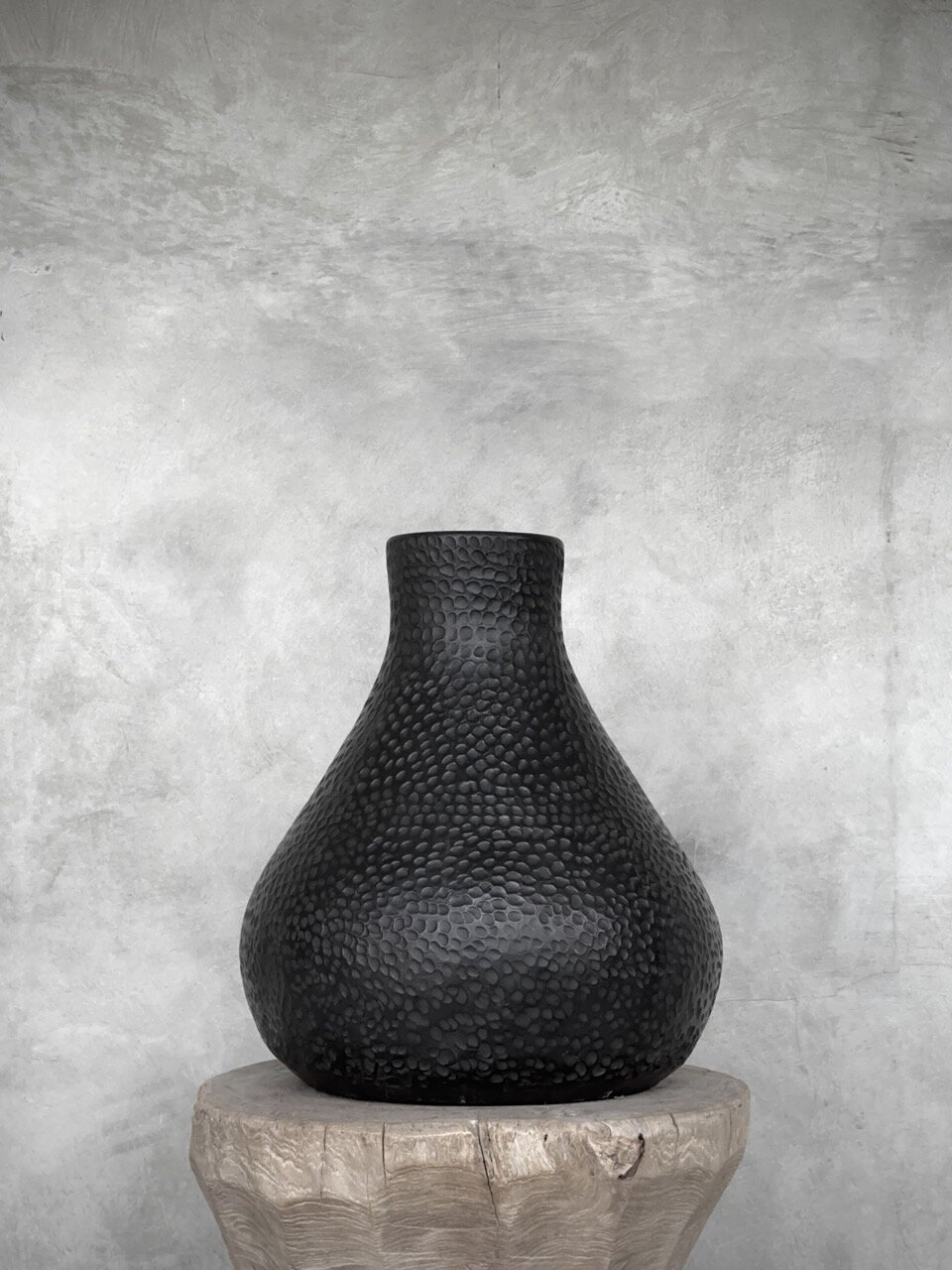 YAMA vase, black antique