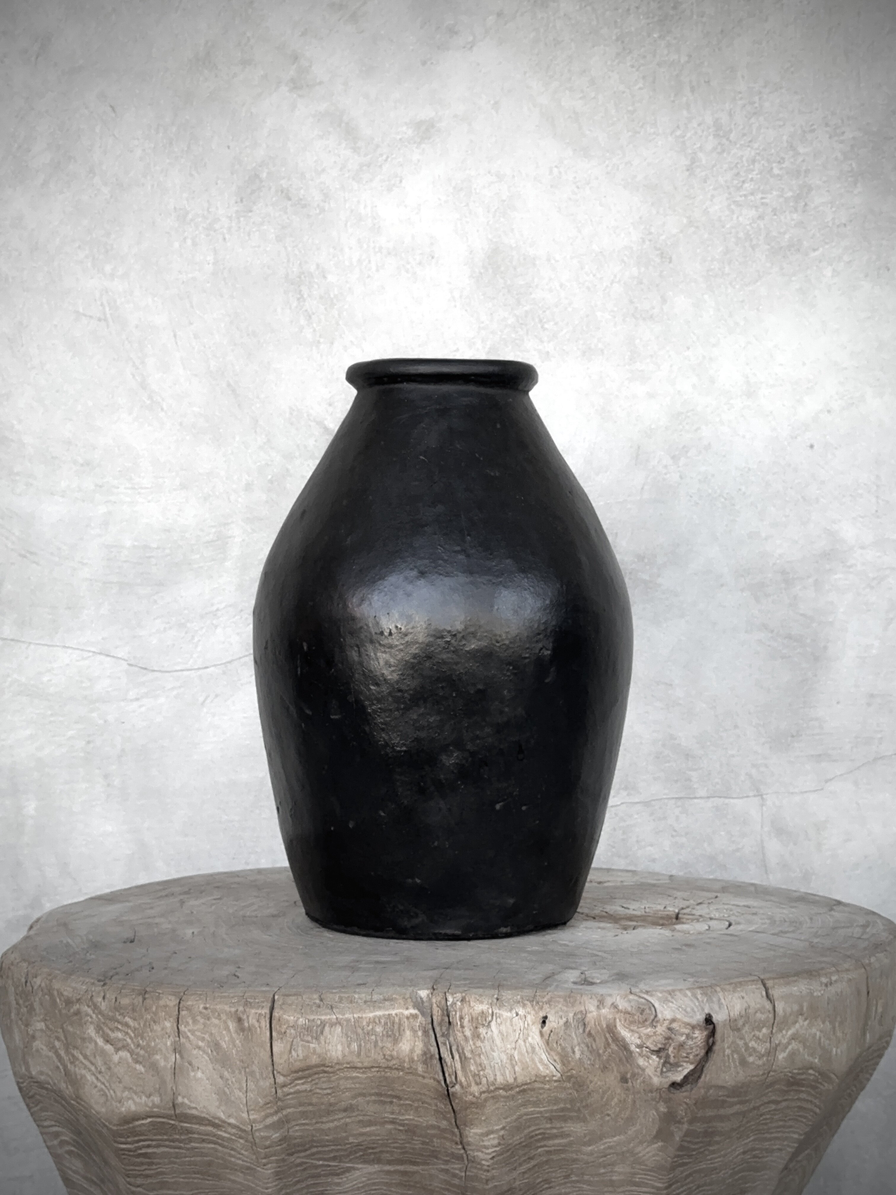 DONO vase large, black antique