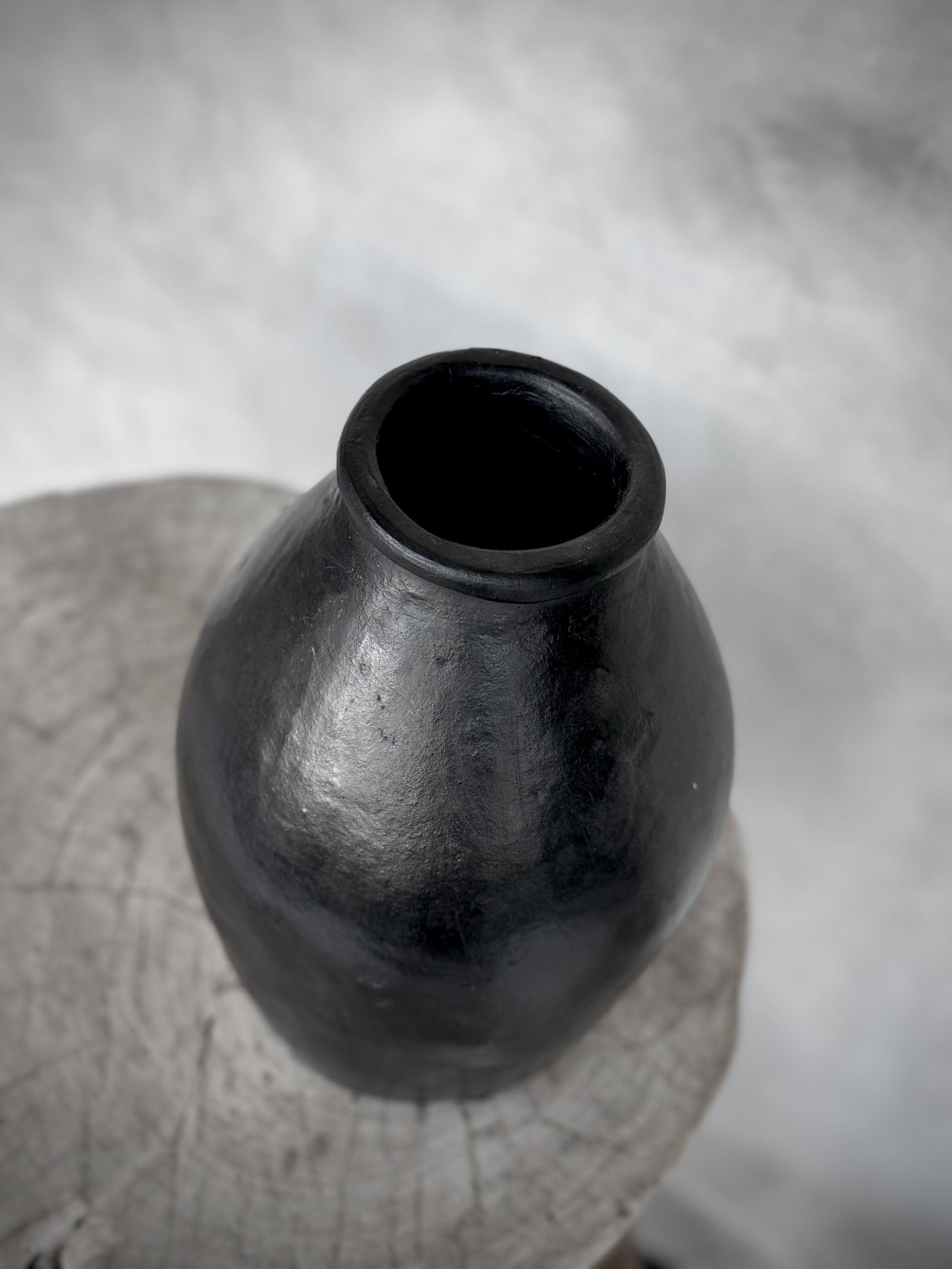 DONO vase large, black antique