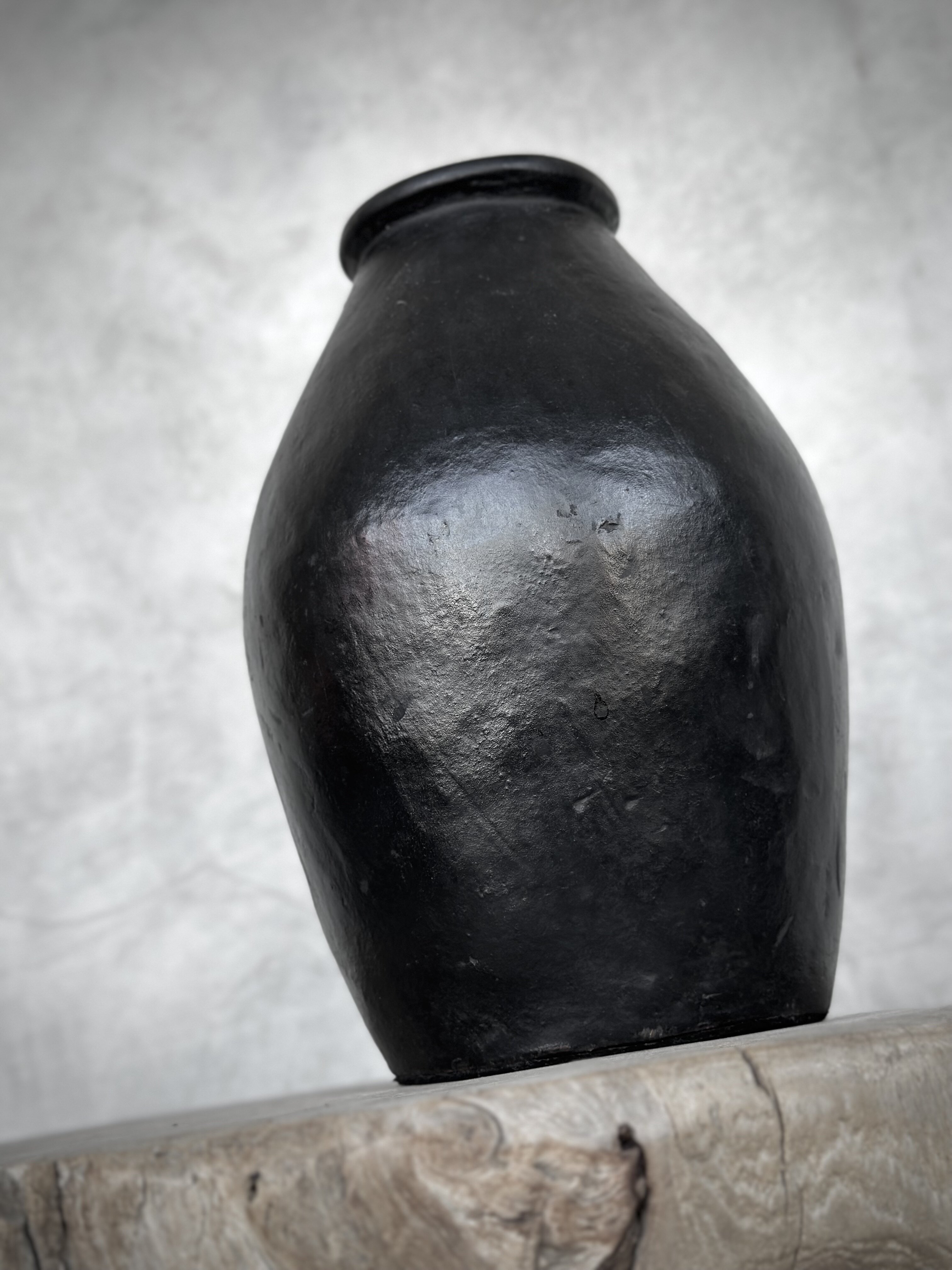 DONO vase large, black antique