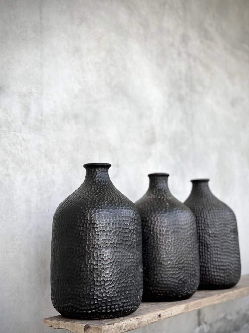 YOMO bottle vase, black antique