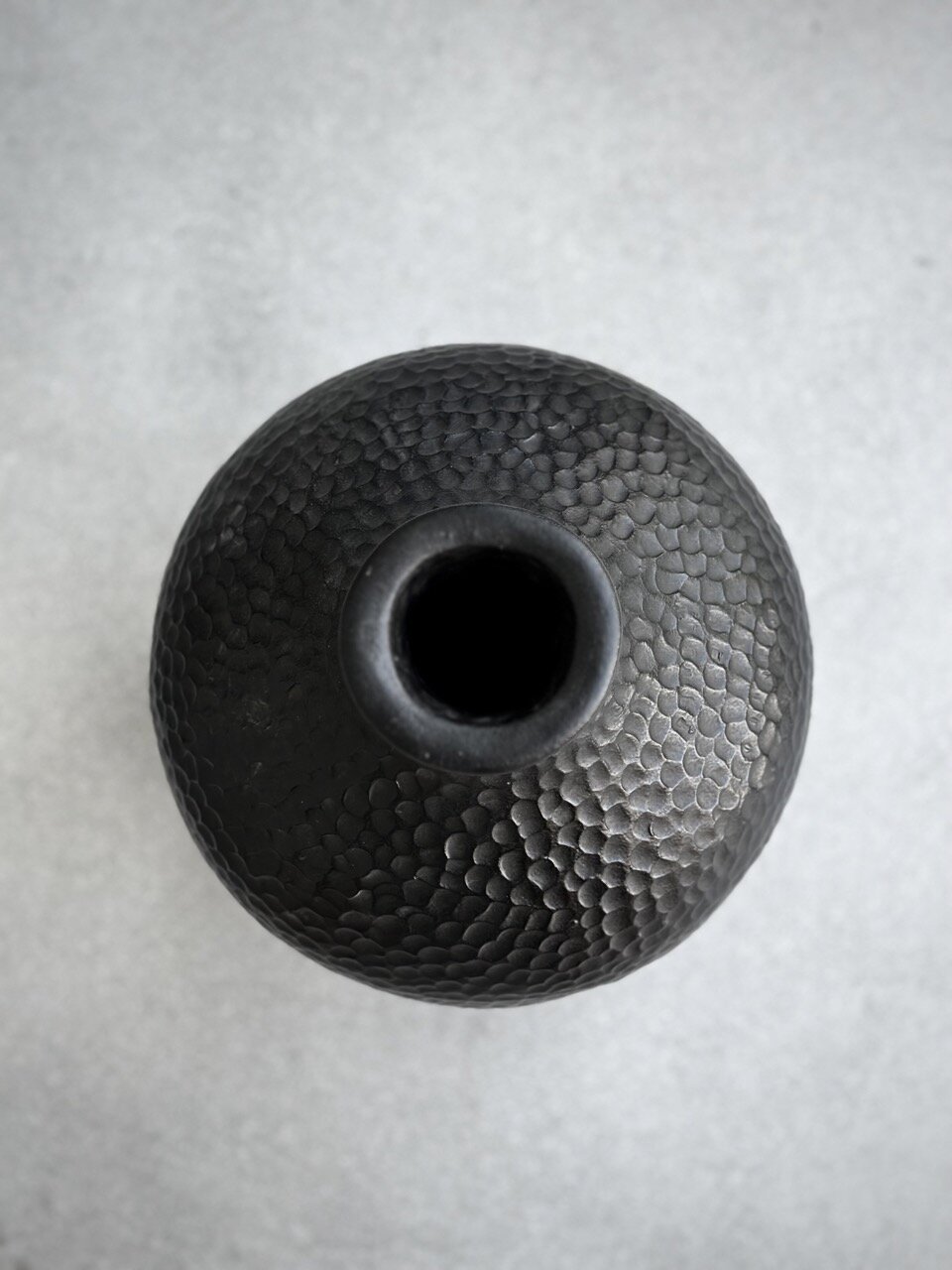 YOMO bottle vase, black antique