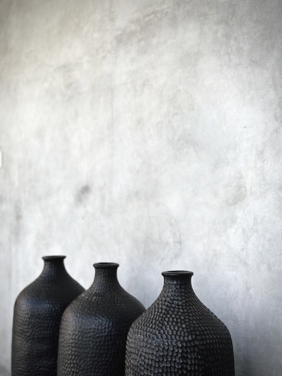 YOMO bottle vase, black antique