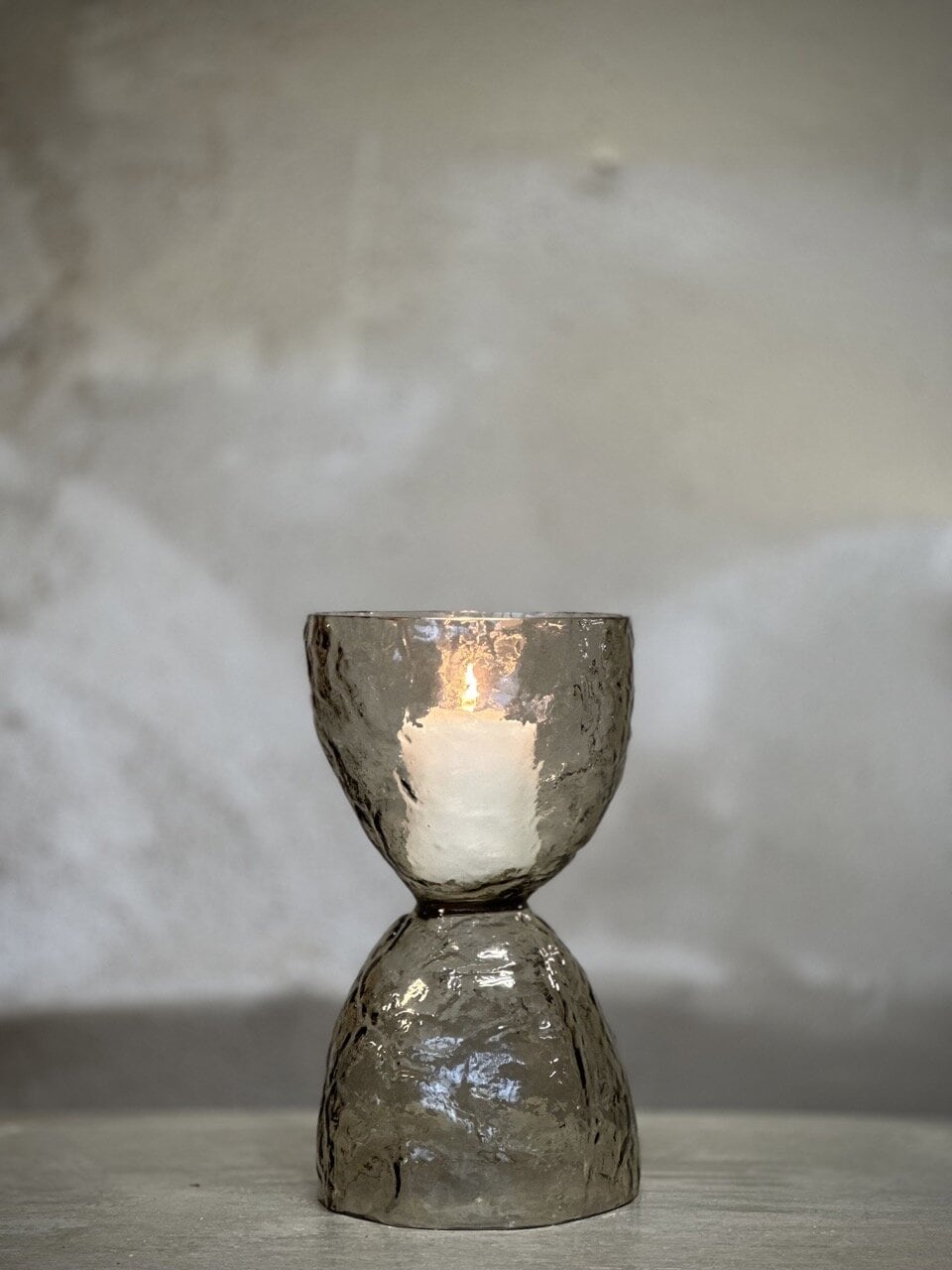 MANI glass vase / candle holder, light smoke