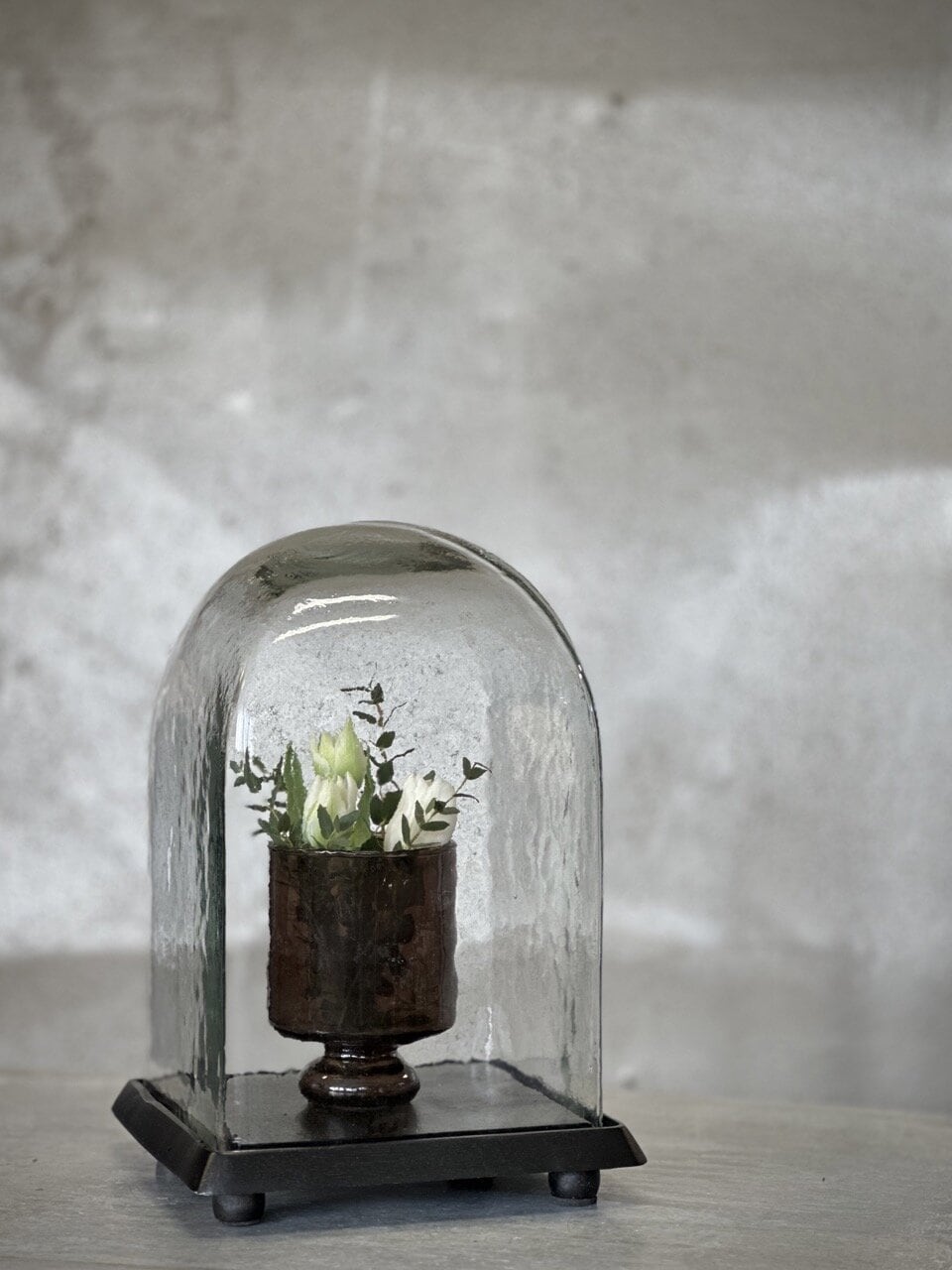 ZAC square glass dome with black base