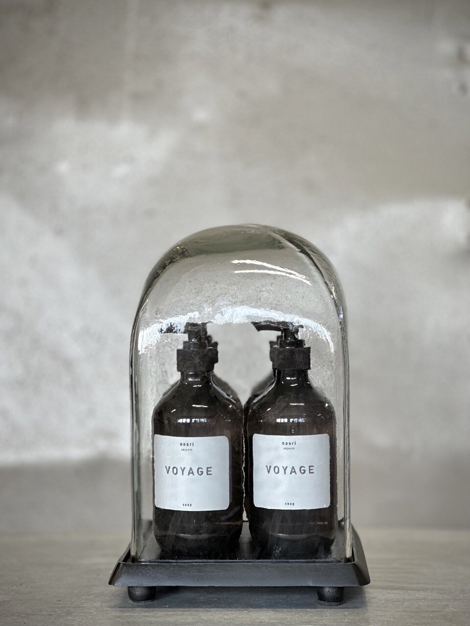 ZAC square glass dome with black base