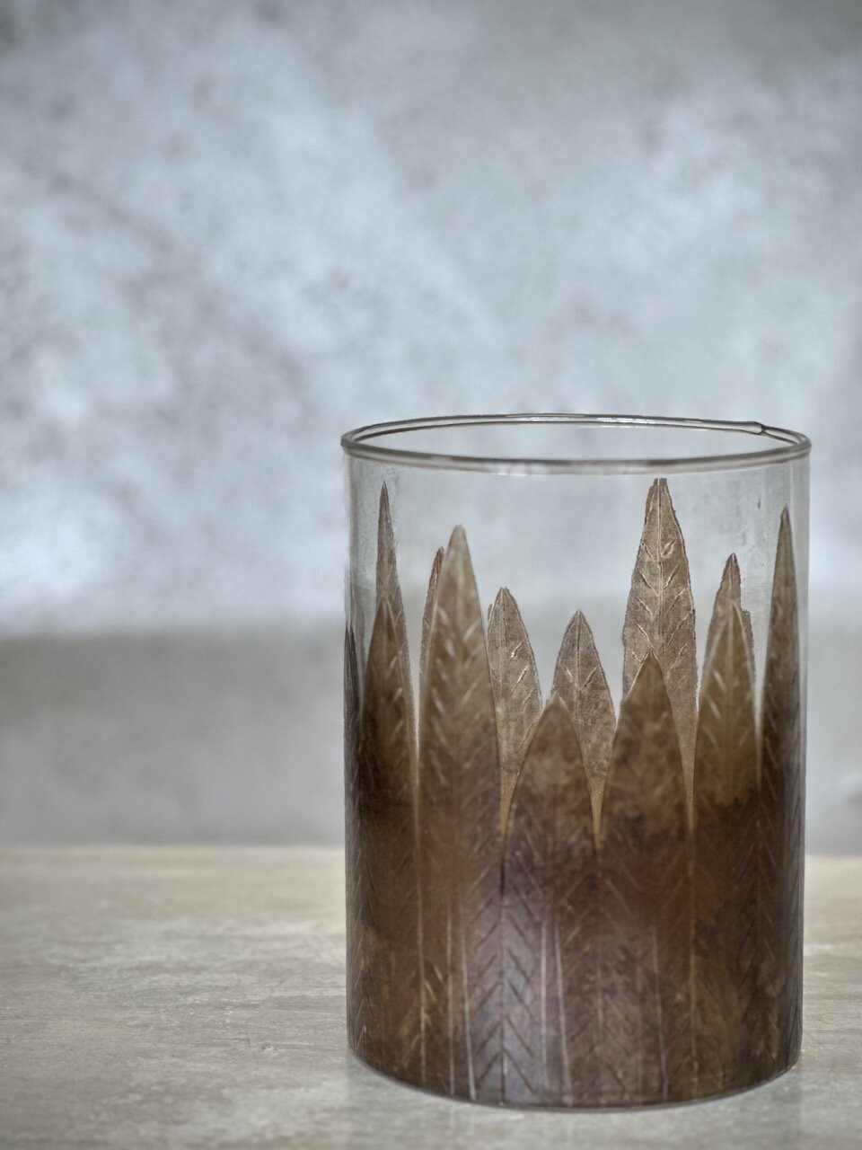 TODO large tea light holder with leaf, clear glass