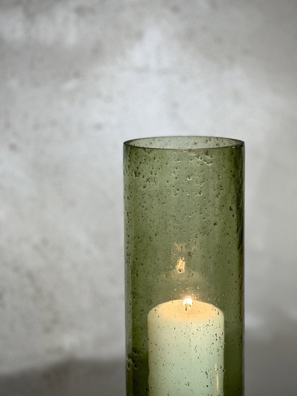BONDO large glass vase / candle holder, light green with stone finish