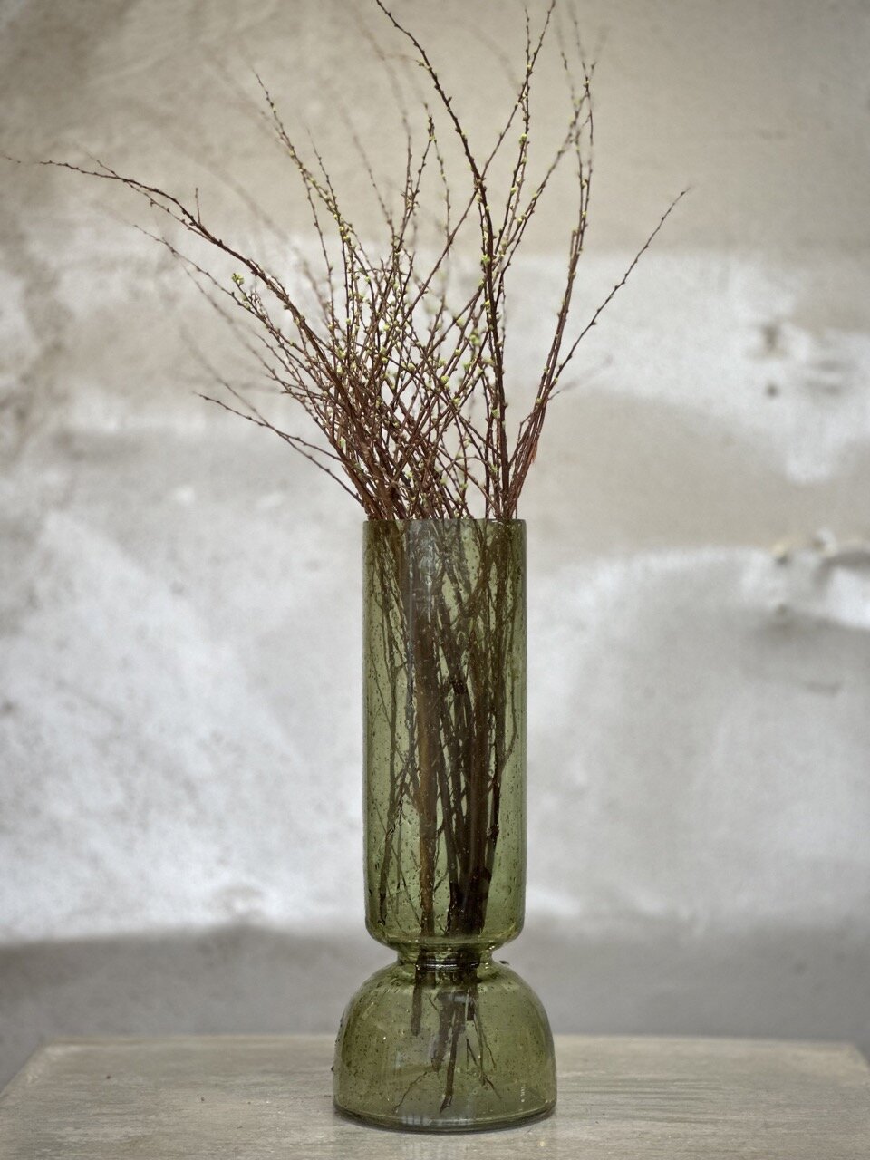 BONDO large glass vase / candle holder, light green with stone finish