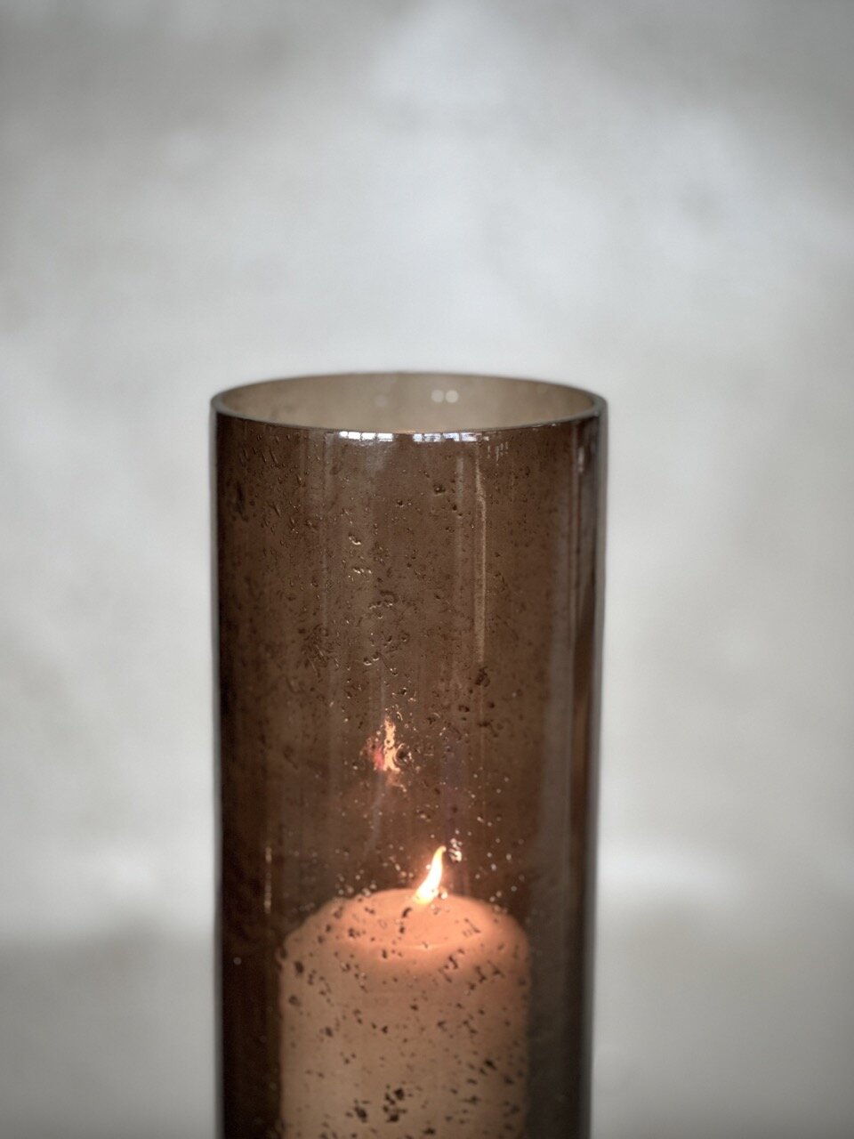 BONDO large glass vase / candle holder, smoke colour with stone finish