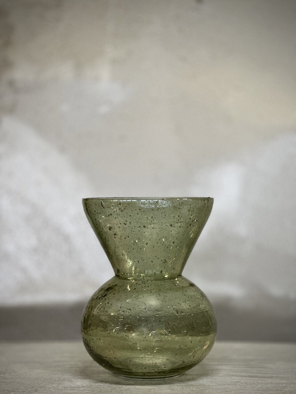 MIRO glass vase, light green with stone finish