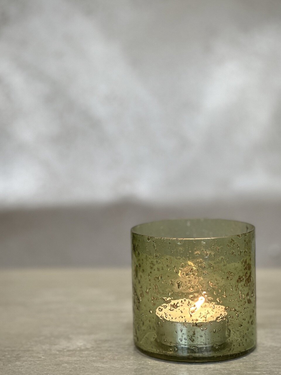 MARI small tea light candle holder, light green with stone finish