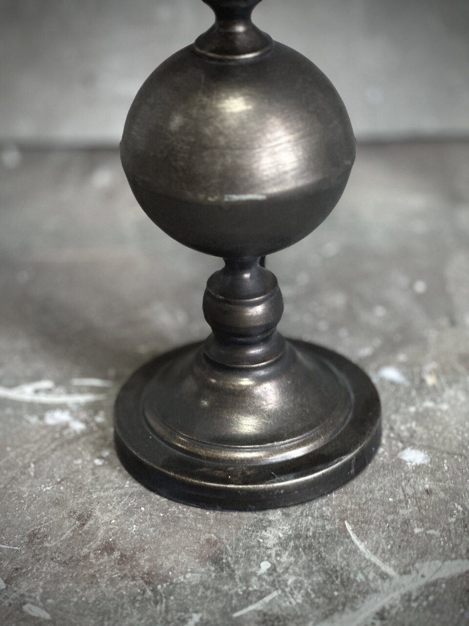 GONG metal lamp with black cotton shade, antique brown
