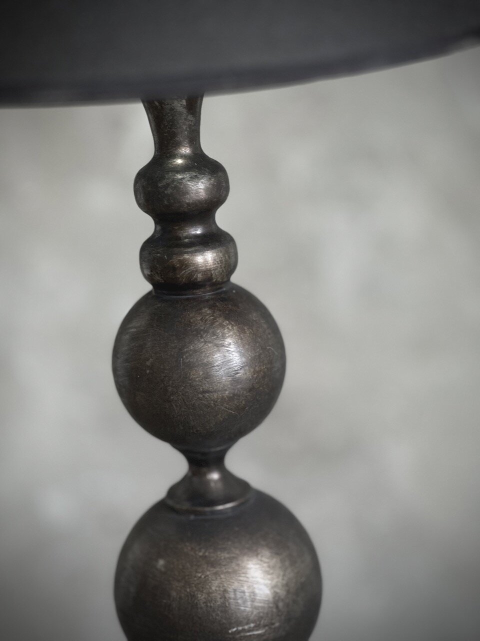 GONG metal lamp with black cotton shade, antique brown