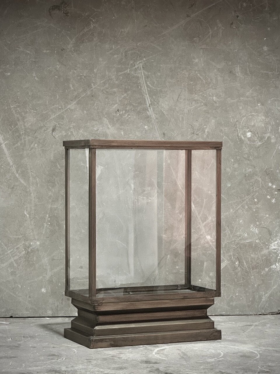VOIR - S - small display, antique gold