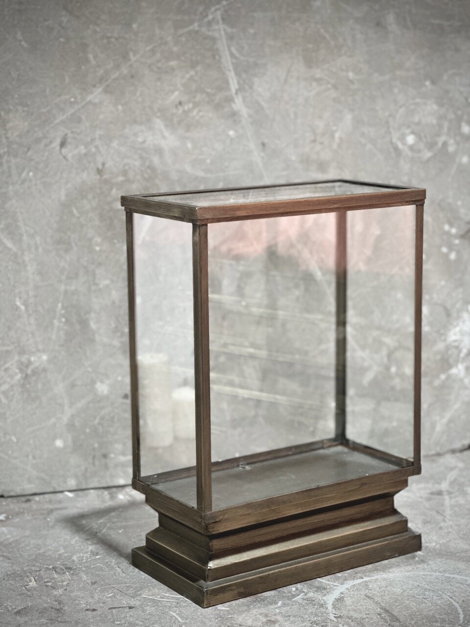VOIR - S - small display, antique gold