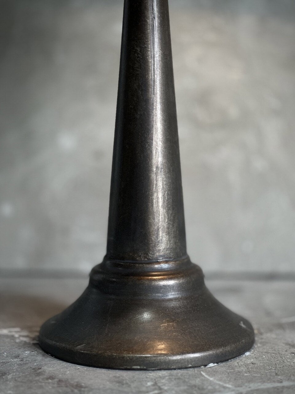 MOGU metal lamp with metal shade, antique brown