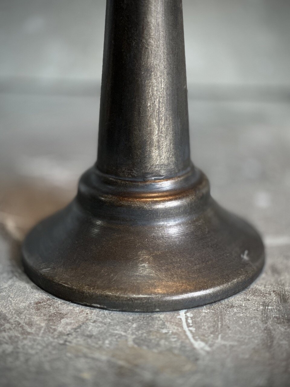 MOGU metal lamp with metal shade, antique brown