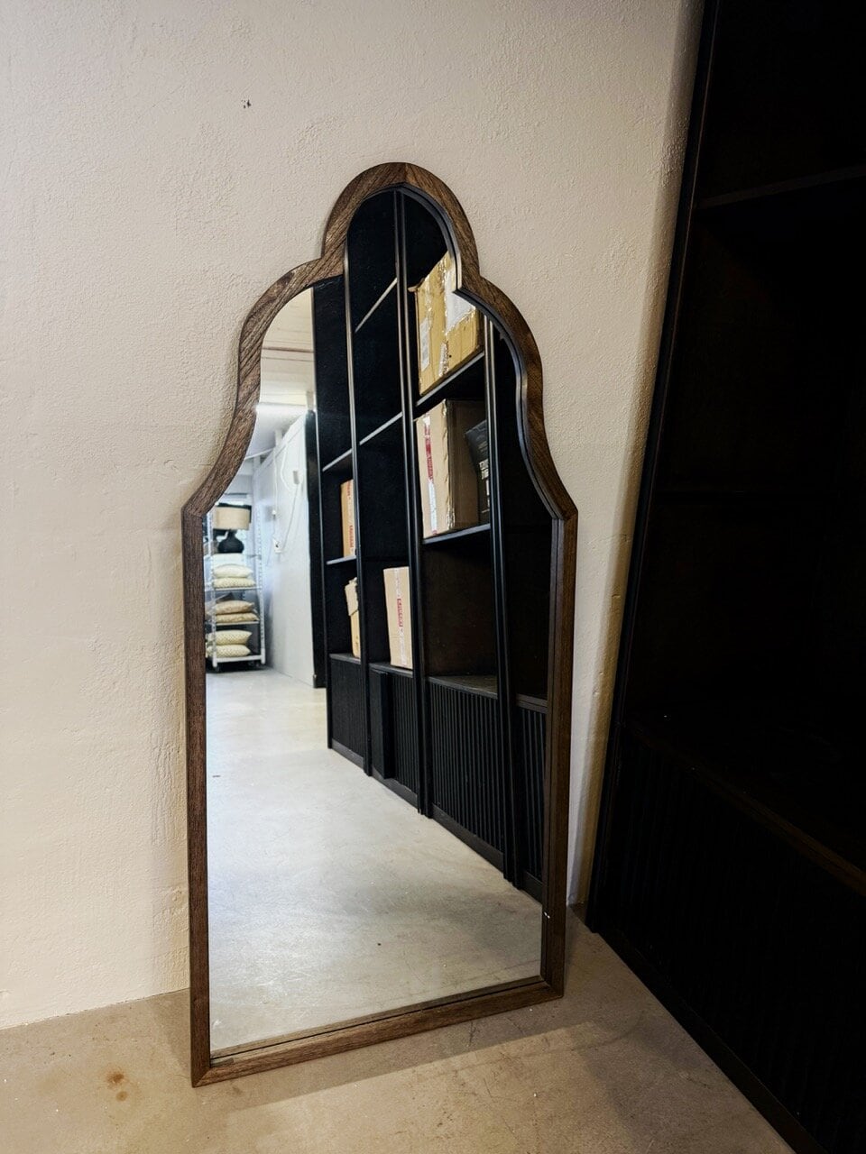 RAJA mirror, ash mindi