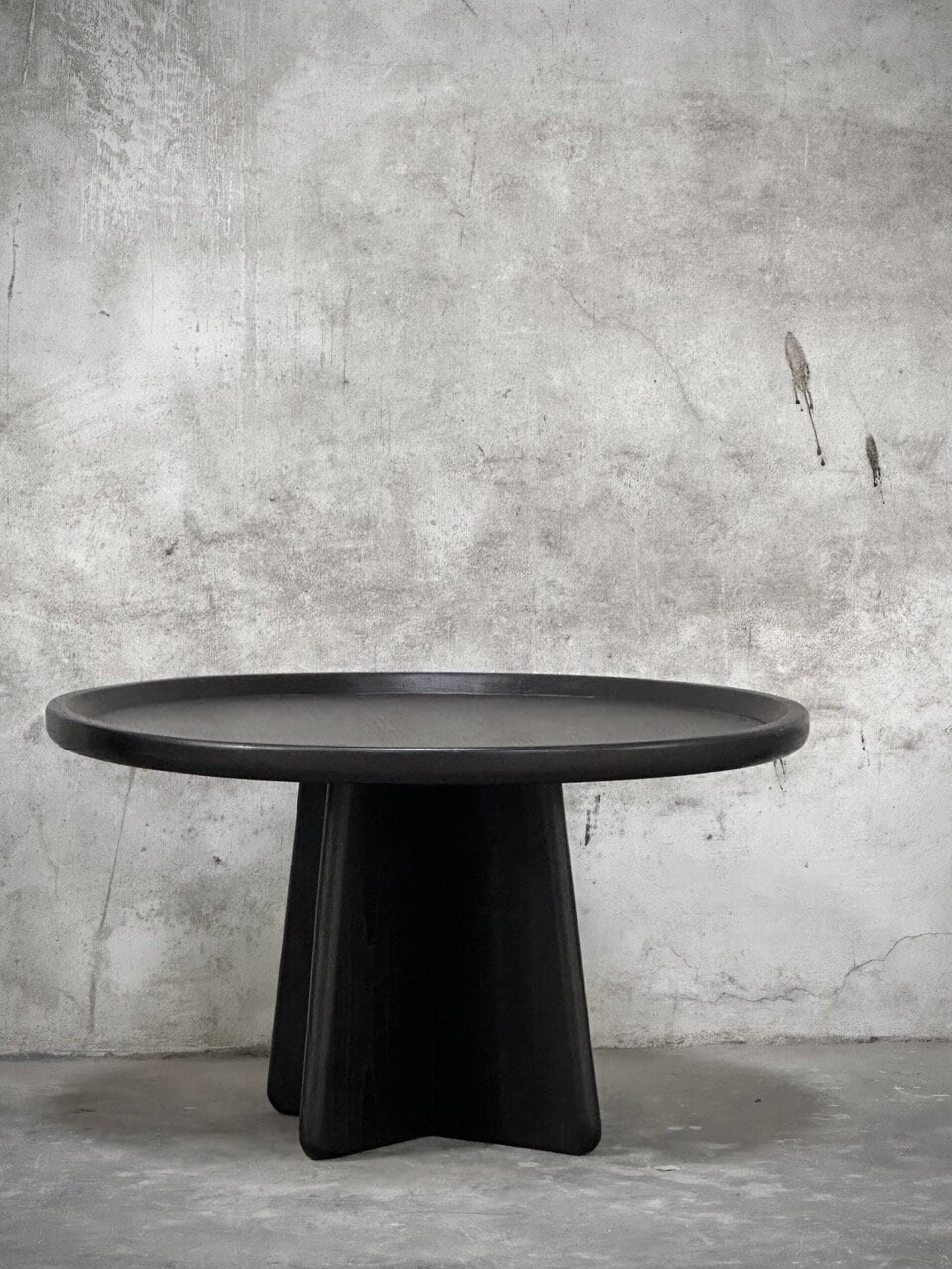 SOGO round coffee table, black