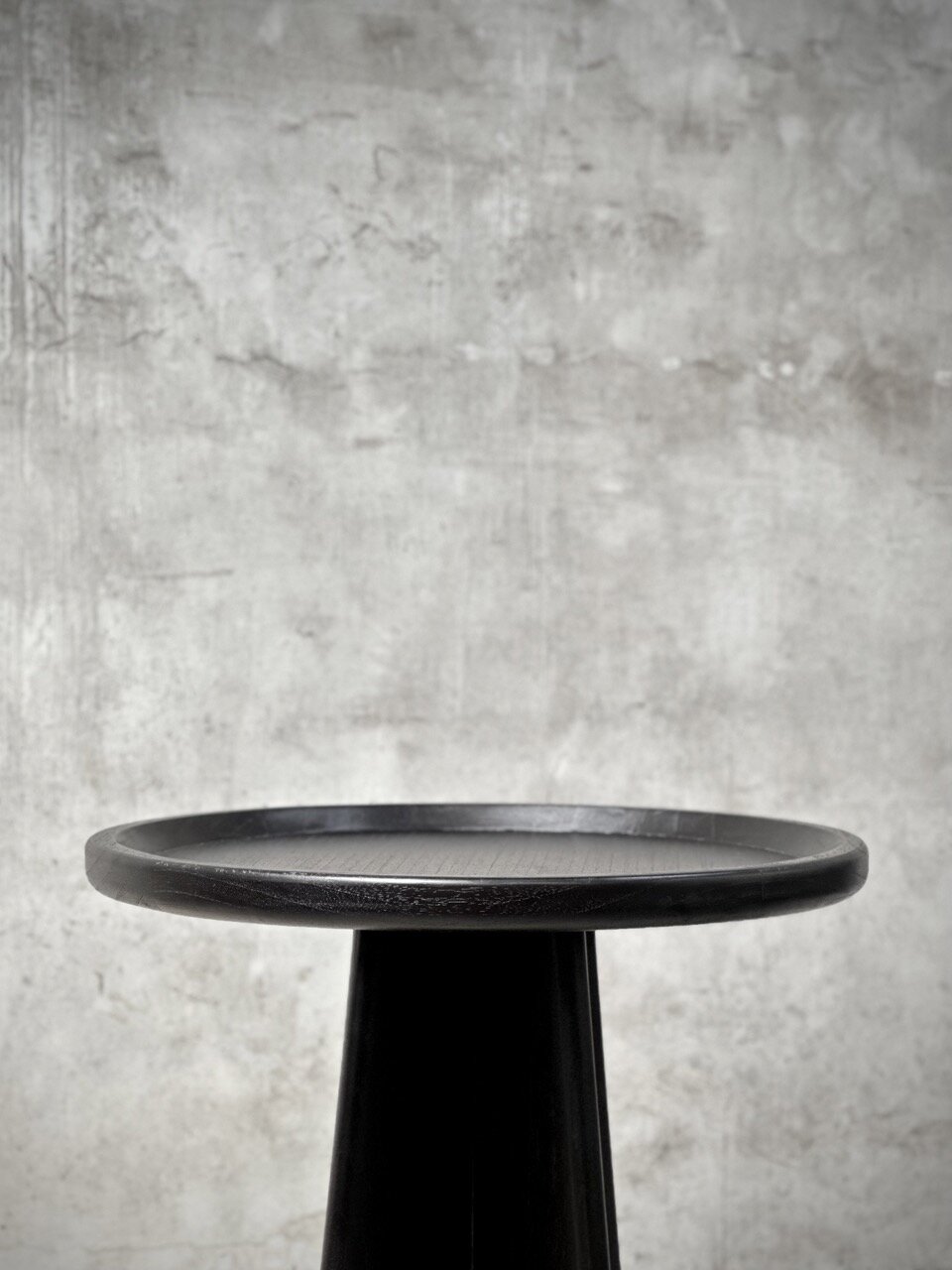 SOGO round side table, black