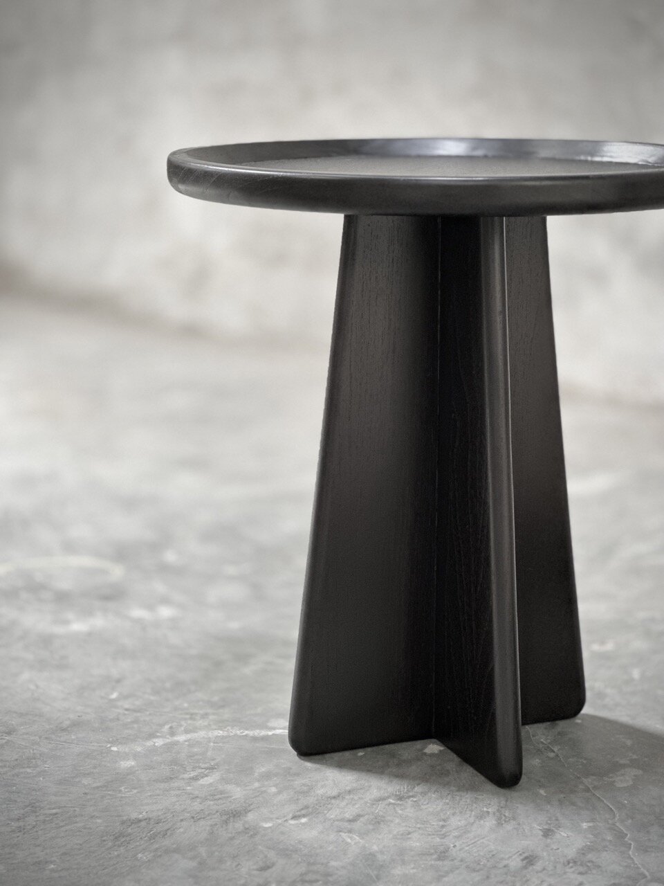 SOGO round side table, black