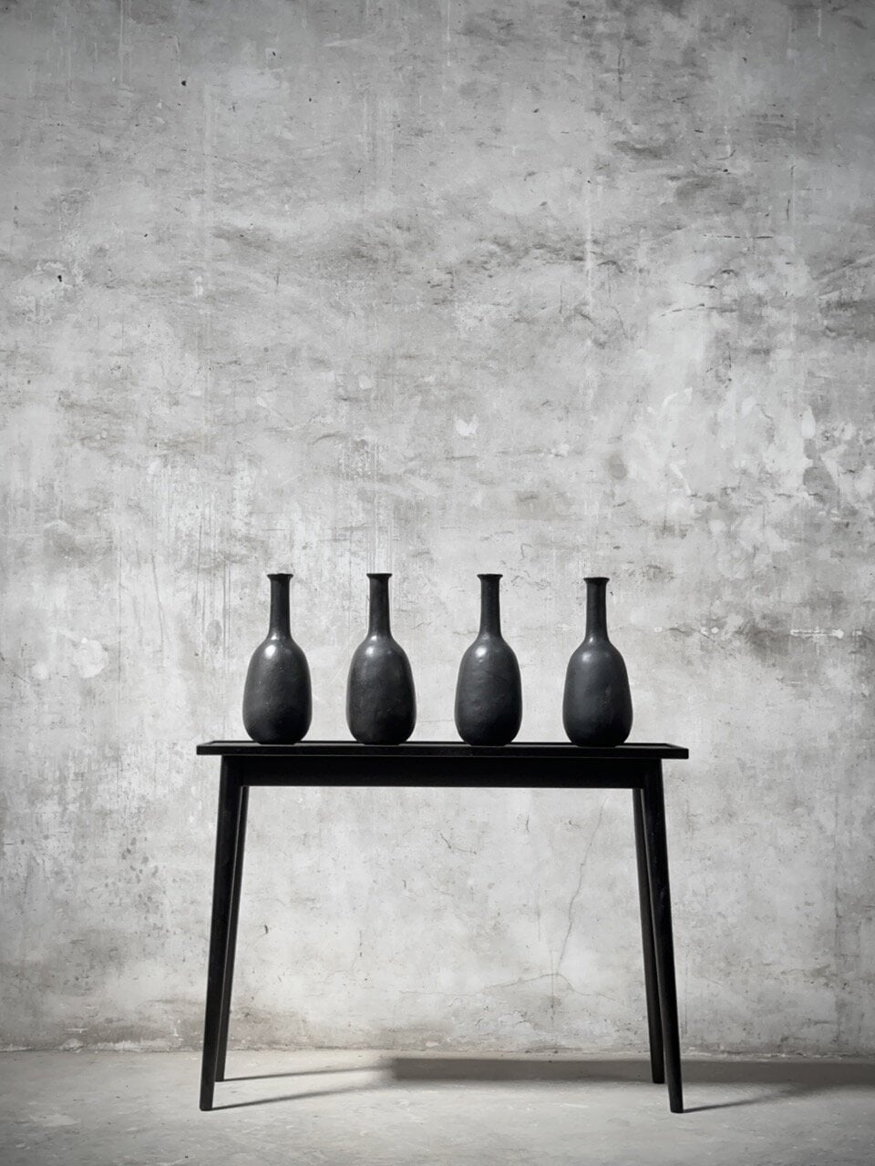 MILO console table small, black