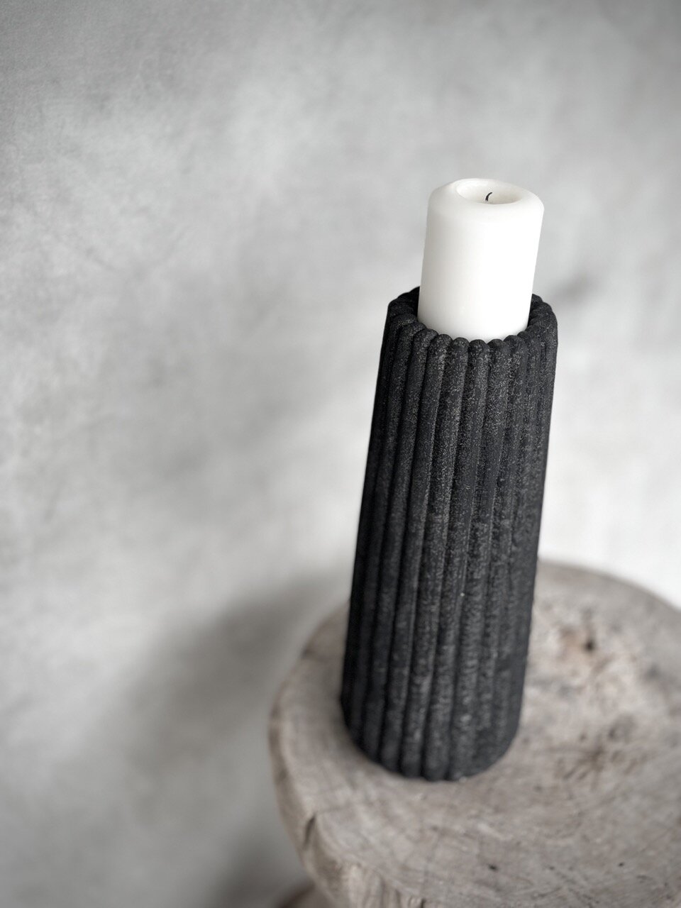 WOKO stone candle holder large, black antique