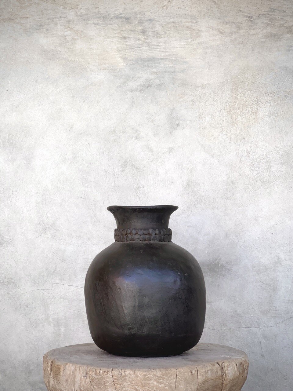 DEWI vase dots, antique black