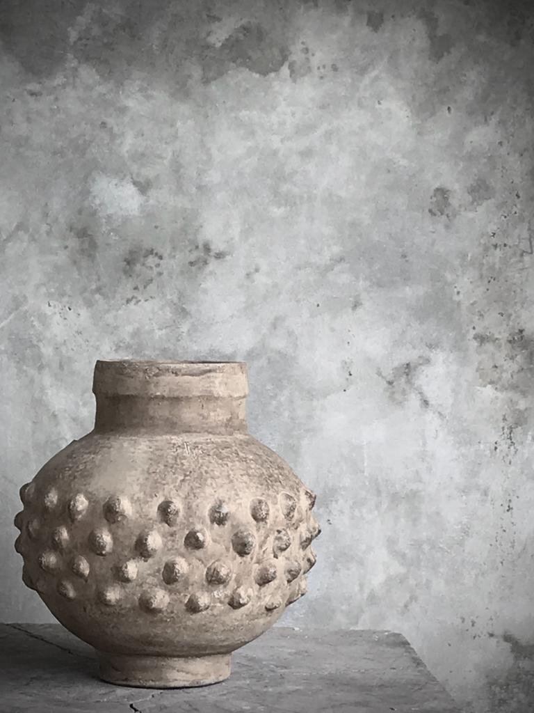 NAGA vase dots, sand antique
